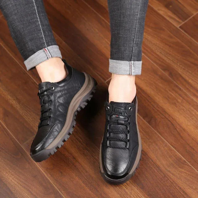[⏰Desconto de 50% por tempo limitado - Não perca] Sapatos ortopédicos com design ergonómico - Couro premium + costurado à mão 👞